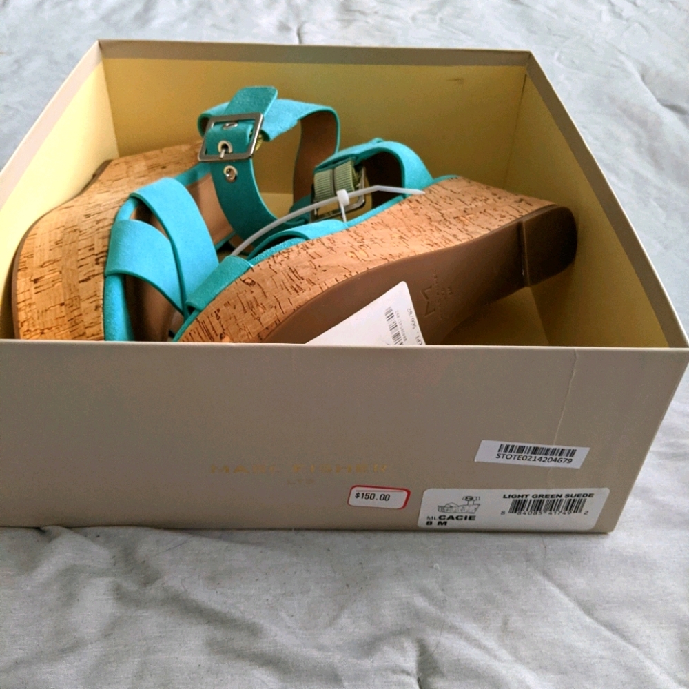 NWT Marc Fisher Heels - Picture 3 of 5